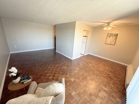 Regency Court Apartments - Kathleen - ALL INCLUSIVE - Photo 3