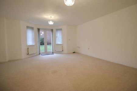 4 bedroom terraced house to rent - Photo 3