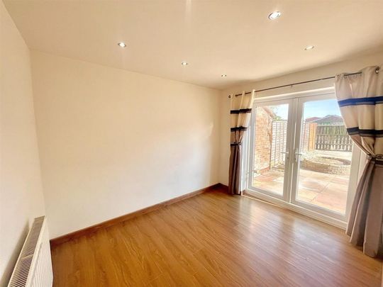 3 bedroom detached house to rent - Photo 1