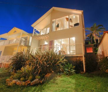 Charming Fully Furnished Coastal Abode - Photo 3