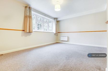 1 bedroom flat to rent - Photo 2