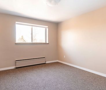 Franklin Manor Apartments - PARKING SPACE, WATER & HEAT INCLUDED, H... - Photo 2
