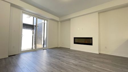 For Lease - 341 Coronation Road, Whitby, Ontario - Photo 3