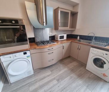 5 Bed Student Accommodation - Photo 1