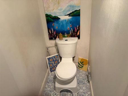 4 bedroom semi-detached house to rent - Photo 5