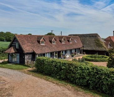 2 bedroom semi-detached house to rent - Photo 2