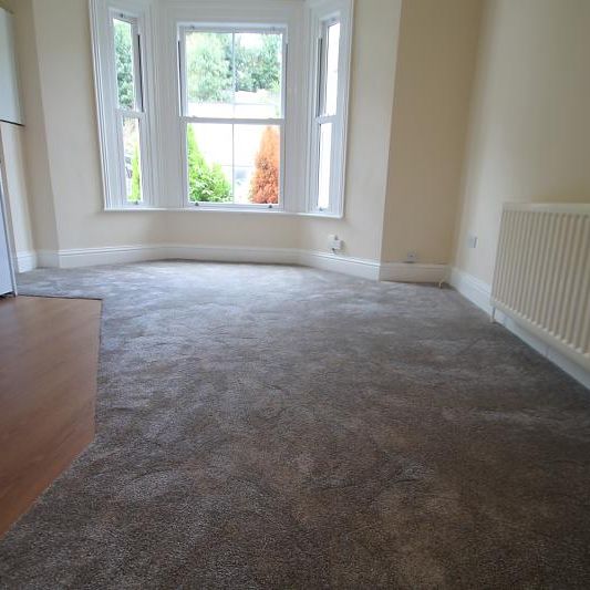 1 bedroom apartment to rent Garlands Road, Redhill, Surrey, RH1 - Photo 1