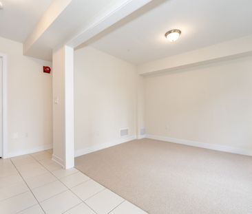 For Lease - 28 Credit Lane, Richmond Hill, Ontario - Photo 5