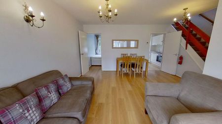 4 bedroom semi-detached house to rent - Photo 2