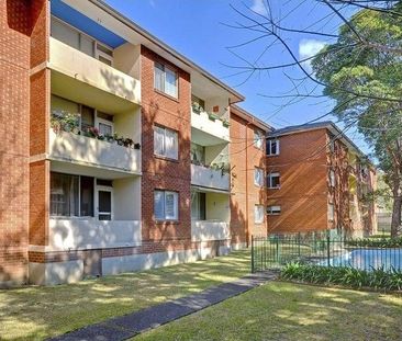 Tastefully Refreshed, Private And Spacious, Centrally Positioned Tw... - Photo 6