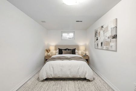For Lease - 173 Rathburn Road, Toronto, Ontario - Photo 3
