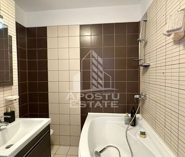 Apartament cu 3 camere, decomandat, zona Lipovei - Fotografie 3