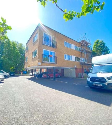 Cricket Court, Elderberry Way, East Ham, London, E6 - Photo 5