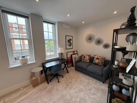 2 bedroom flat to rent - Photo 2