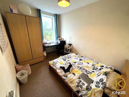 4 bedroom terraced house to rent - Photo 4