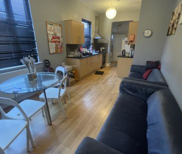 2 bedroom end of terrace house to rent - Photo 4