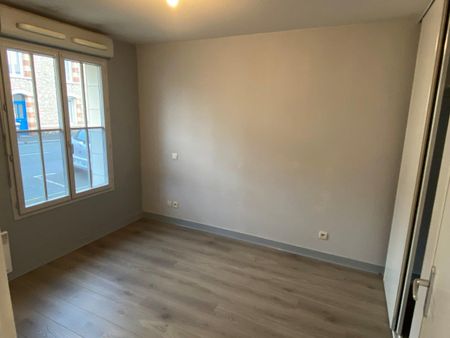 Location Appartement 2 pièces 36m² SAUMUR 49400 - Photo 2