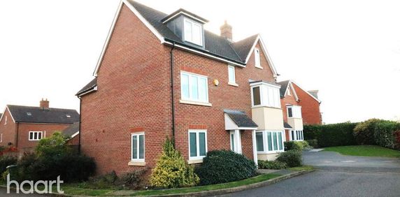 5 bedroom detached house to rent - Photo 2