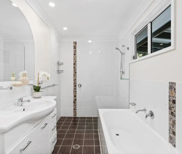 “Versatile Family Home” - Photo 2