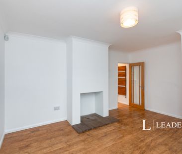 3 bedroom house to rent Henslow Way, GU21 - Photo 6