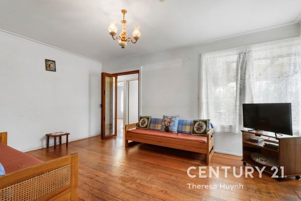 Great Family Home - Photo 1
