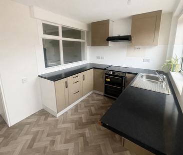 3 bedroom property to rent - Photo 3