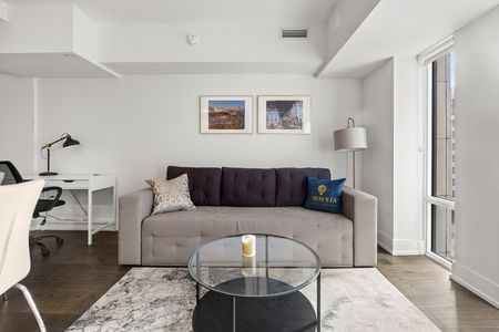 Bay Street - Photo 2