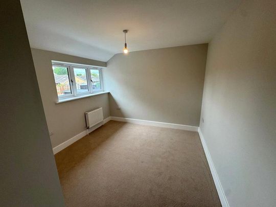 4 bedroom detached house to rent - Photo 1