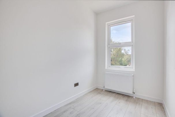 3 bedroom flat to rent - Photo 1