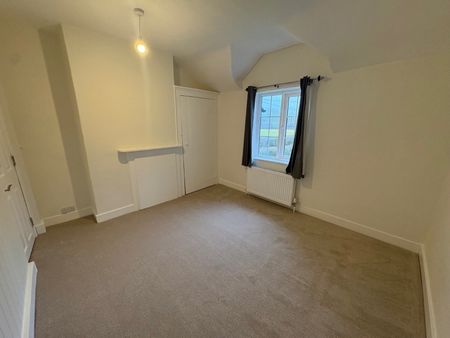 2 bedroom detached house to rent - Photo 3