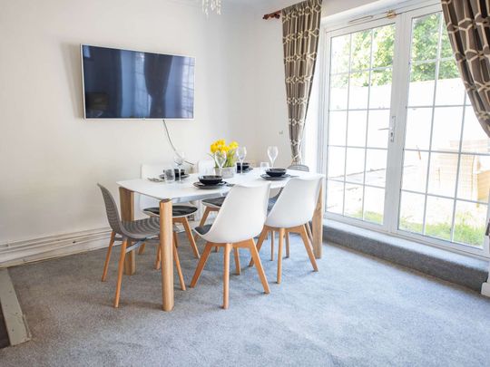 Castle Road - Photo 1