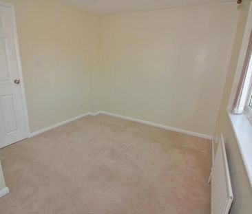2 bedroom end of terrace house to rent - Photo 6