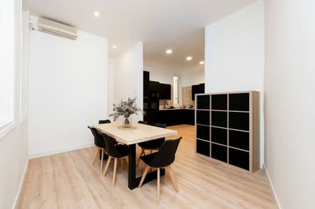 Calle de Valverde, Madrid, Community of Madrid 28004 - Foto 3