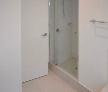 Kensington - Photo 2