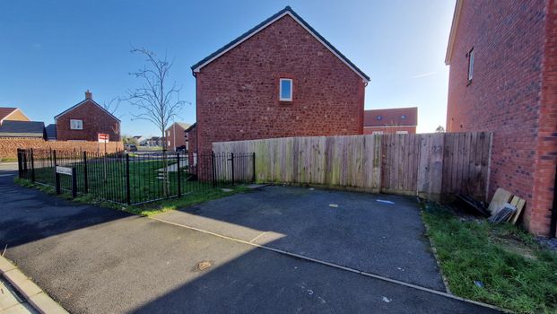 3 bed terraced house to rent in Channon Road, Monkton - Photo 1