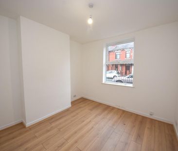 2 bed House - Mid Terrace for Rent - Photo 3