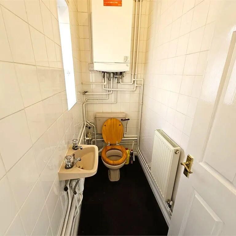 1 bedroom bungalow to rent - Photo 1