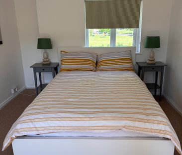 4 bedroom house - Photo 3