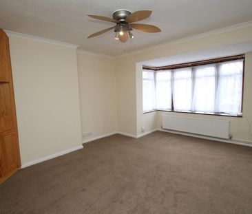 Kiln Ground, HP3 8EZ, Hemel Hempstead - Photo 1