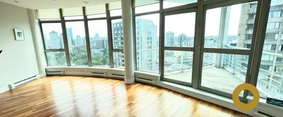 Spacious 2 Bed 2 Bath Sub-Penthouse with City & Sea View | 1277 Nelson Street, Vancouver - Photo 1