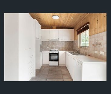 Charming Timber Home - 6 Month Lease Only - Photo 5