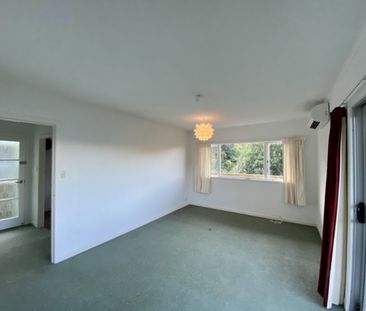 2/123 Makara Road, Karori - Photo 2