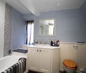 2 bedroom property to rent - Photo 6
