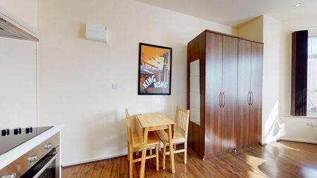 Studio to rent - Photo 2