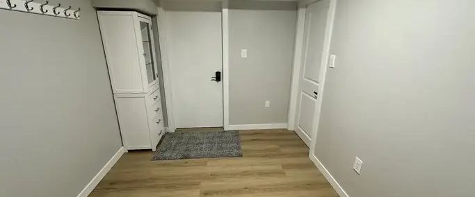 Two bedroom one bathroom | Calgary - Photo 1