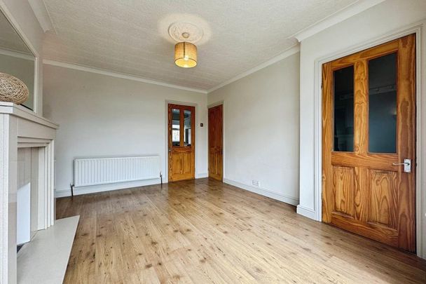 3 bedroom semi-detached house to rent - Photo 1