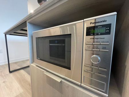 For Lease - 395 SQUARE ONE Drive Unit# 702, Mississauga, Ontario - Photo 4