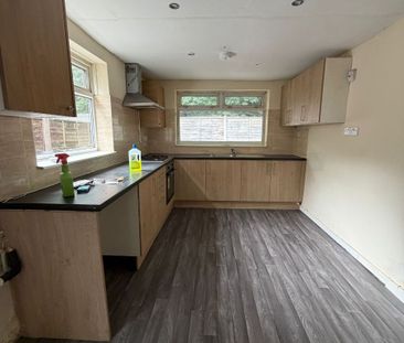 Eastholme Drive, Burnage, Manchester, M19 - Photo 3