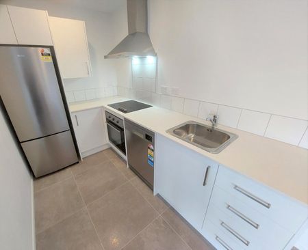 A charm home - Photo 3