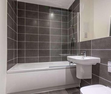 Wey Corner, Guildford, GU1 - Photo 3